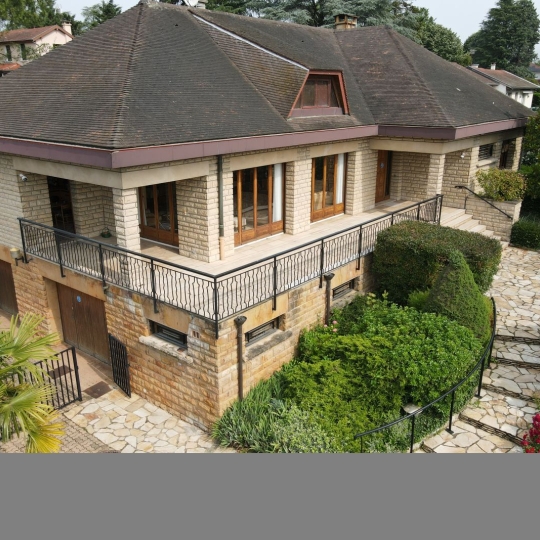  Annonces VAULX EN VELIN : Maison / Villa | CHAMPAGNE-AU-MONT-D'OR (69410) | 285 m2 | 900 000 € 