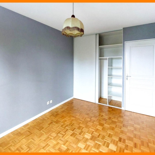  Annonces VAULX EN VELIN : Appartement | MONTLUEL (01120) | 84 m2 | 275 000 € 