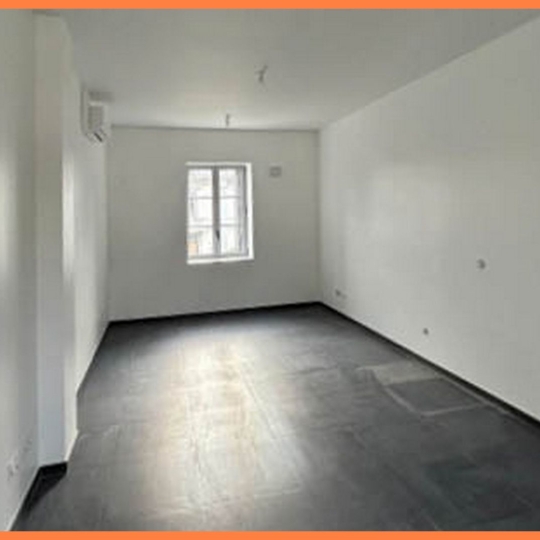  Annonces VAULX EN VELIN : Office | MONTLUEL (01120) | 29 m2 | 105 000 € 