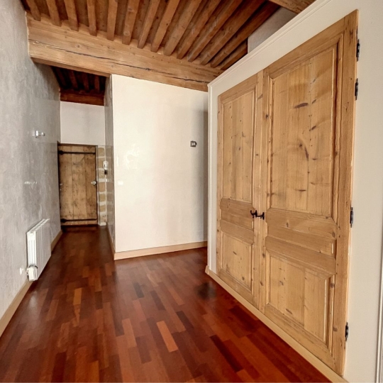  Annonces VAULX EN VELIN : Appartement | LYON (69002) | 69 m2 | 1 157 € 