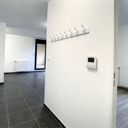  Annonces VAULX EN VELIN : Appartement | FEYZIN (69320) | 49 m2 | 820 € 