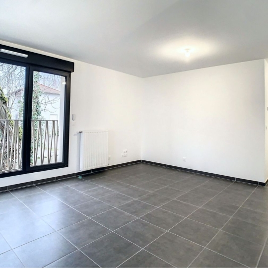  Annonces VAULX EN VELIN : Appartement | FEYZIN (69320) | 49 m2 | 820 € 