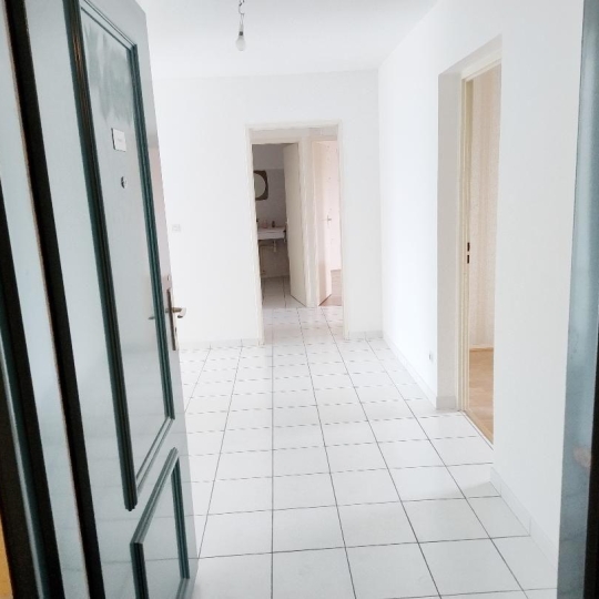  Annonces VAULX EN VELIN : Appartement | LYON (69008) | 85 m2 | 245 000 € 