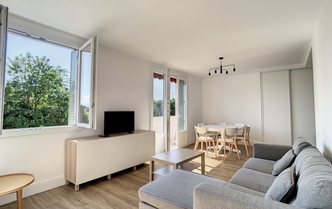 Annonces VAULX EN VELIN : Appartement | LYON (69005) | 81 m2 | 1 450 € 