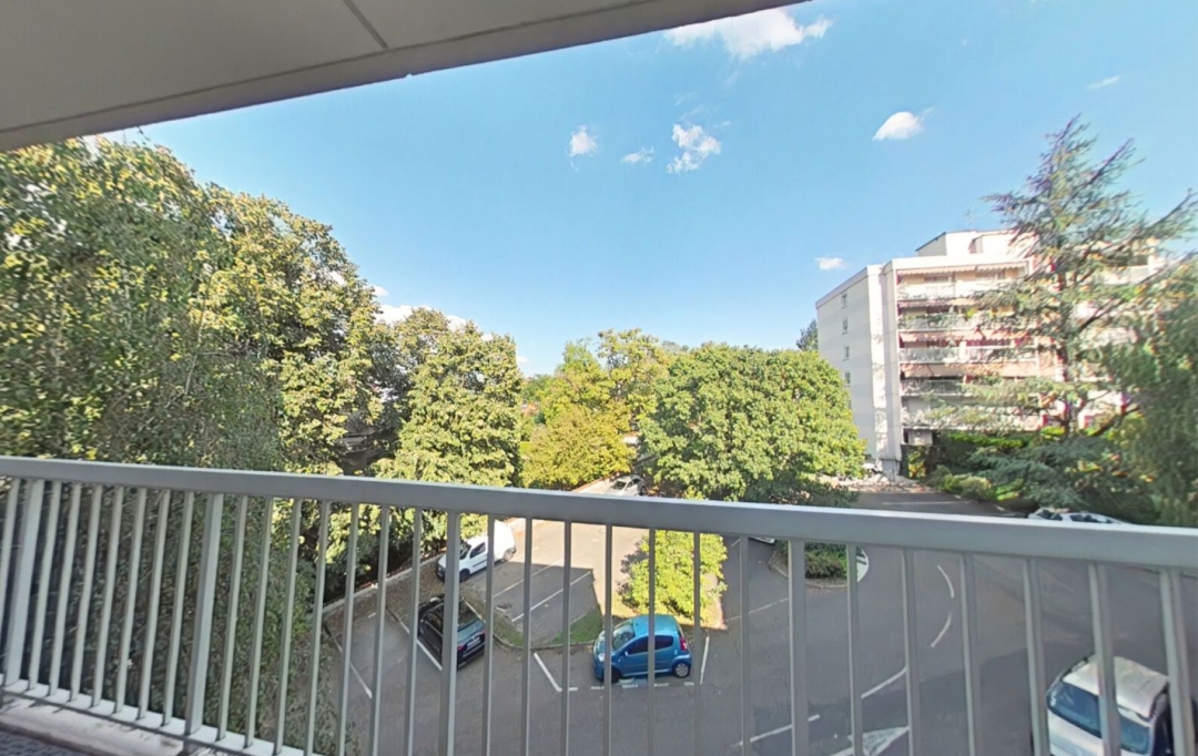 Annonces VAULX EN VELIN : Appartement | TASSIN-LA-DEMI-LUNE (69160) | 54 m2 | 1 350 € 