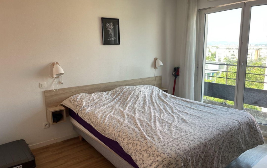 Annonces VAULX EN VELIN : Appartement | LYON (69008) | 24 m2 | 95 000 € 