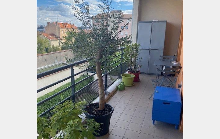 Annonces VAULX EN VELIN : Appartement | VILLEURBANNE (69100) | 70 m2 | 280 000 € 